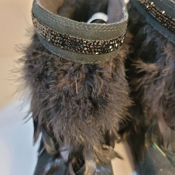 UGG Peacock Feather Swarovski Crystals Boots 6M - Picture 4 of 14